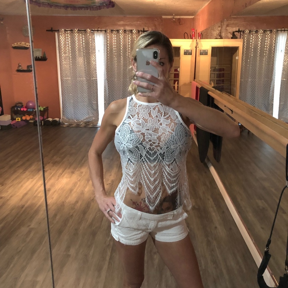 White lace top size Medium